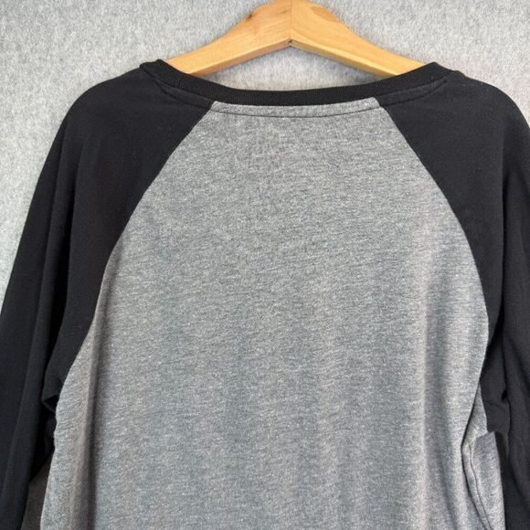 Boys Carolina Hurricanes Size‎ XL / 14 Grey Team Athletics Long Sleeve Tee Shirt - Picture 6 of 10